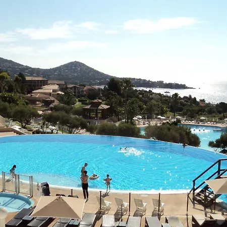 Résidence Le Hameau De Cap Esterel - Maeva - 4 Personnes - Sélection Climatisé Mae-9284 Apartamento