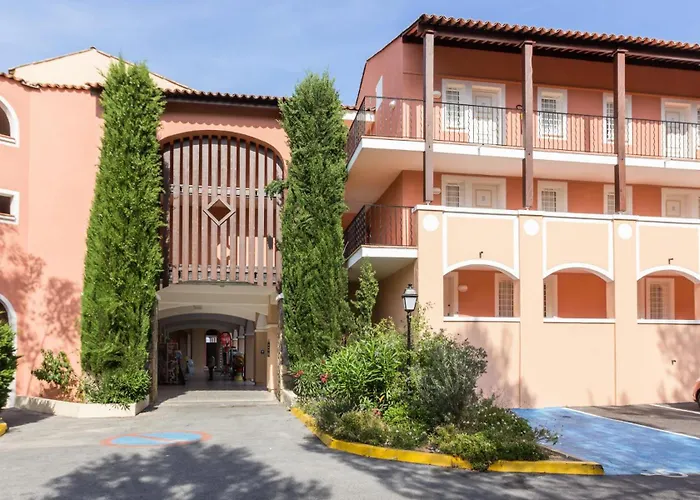 Apartment Le Hameau De Cap Esterel - Maeva - 4 Personnes - Selection Mae-9284